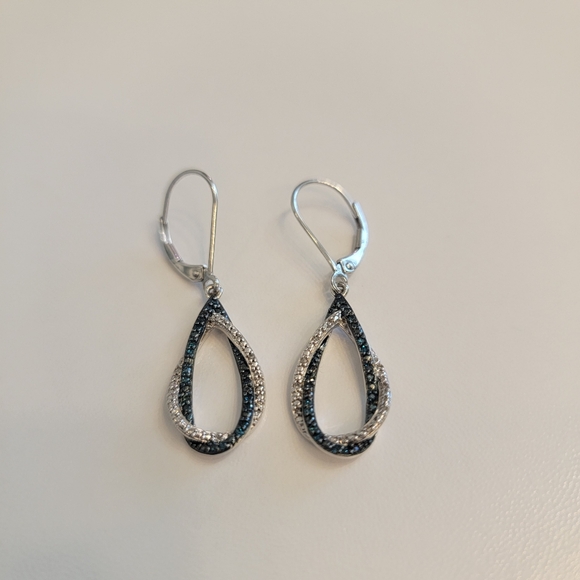 Kay Jewelers Twisted Diamond & Teal Saphire Tear Drop Dangle Earrings NWOT - Picture 10 of 13